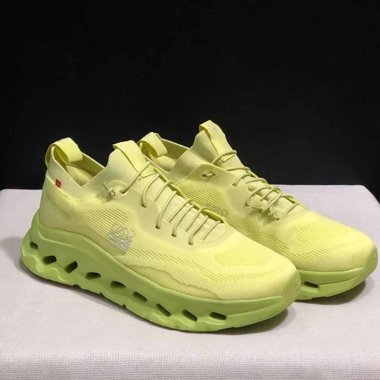 2025 new casual men's women sports shoes, outdoor fashionable, comfortable and trendy mesh men's shoes Running Shoes Womens in Casual Shoe