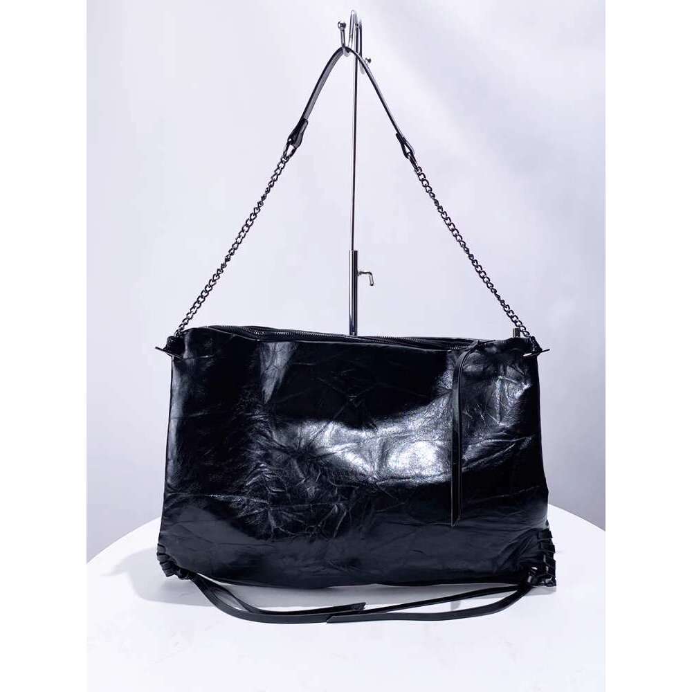 Sac fourre-tout de grande capacité Design de la chaîne de tendance de mode de mode coréenne Décoration de la chaîne de couleur solide Sac à main