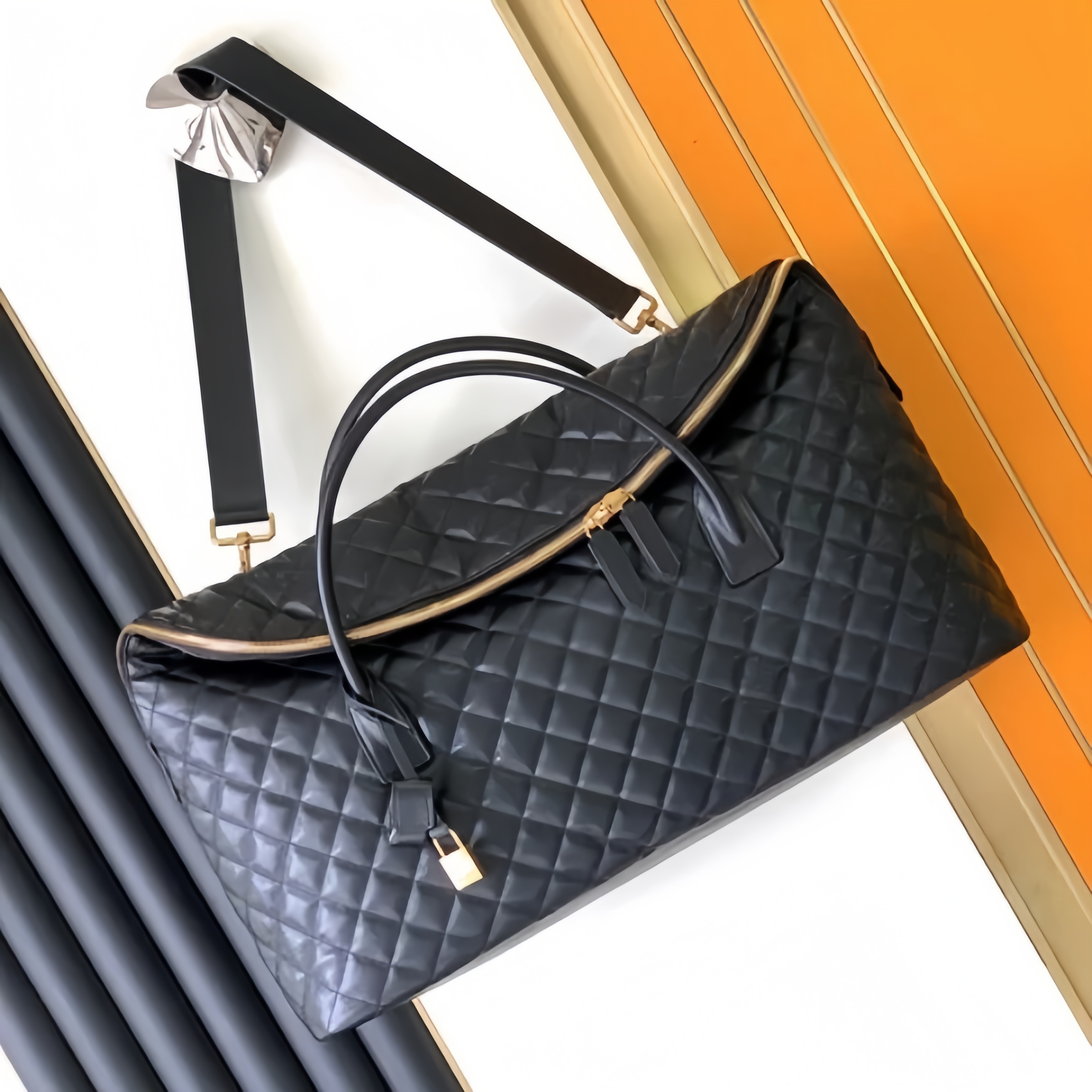 Sac es giant quilted leather Duffel bag Luxury Designer bag Womens Men tote handbag Luggage Shoulder travel bag Large capacity pochette Crossbody Du