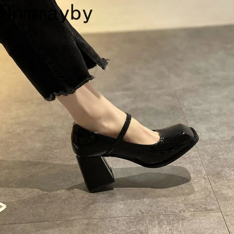 Spring Femmes Mary Jane Chaussures Elegant Square Toe Shoes Talon épaisses Robe de fête décontractée Chaussures Single 250614