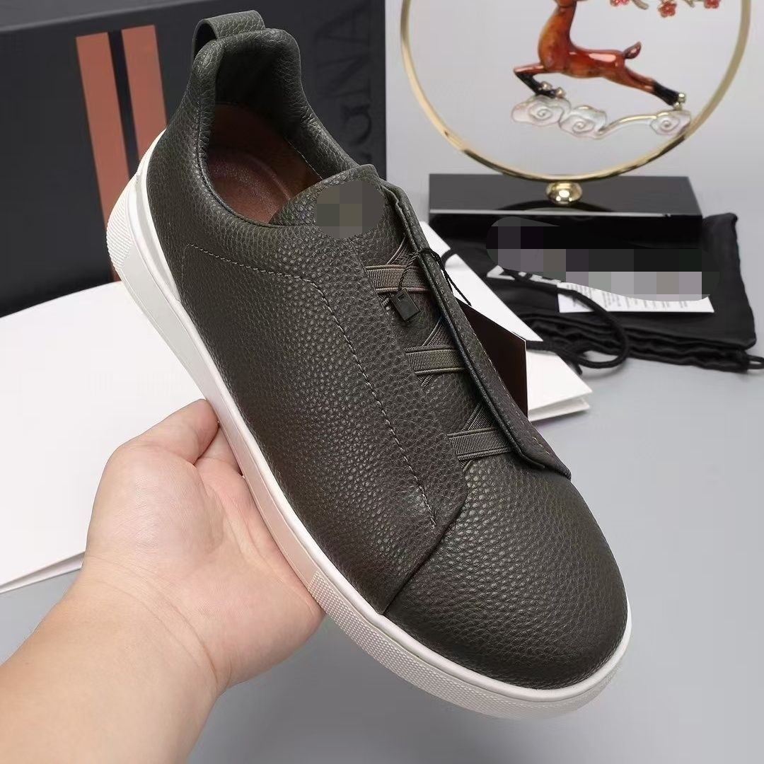 Luxurys Designers Fashion Dress Chaussures Chaussures masculines de la couche supérieure en cuir de vache respirant des chaussures décontractées