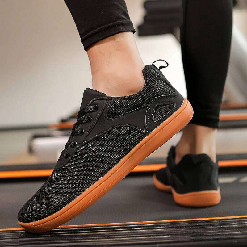 The new of men's and women's same style couple beach fiess leisure quick-drying lightweight sports casual shoes