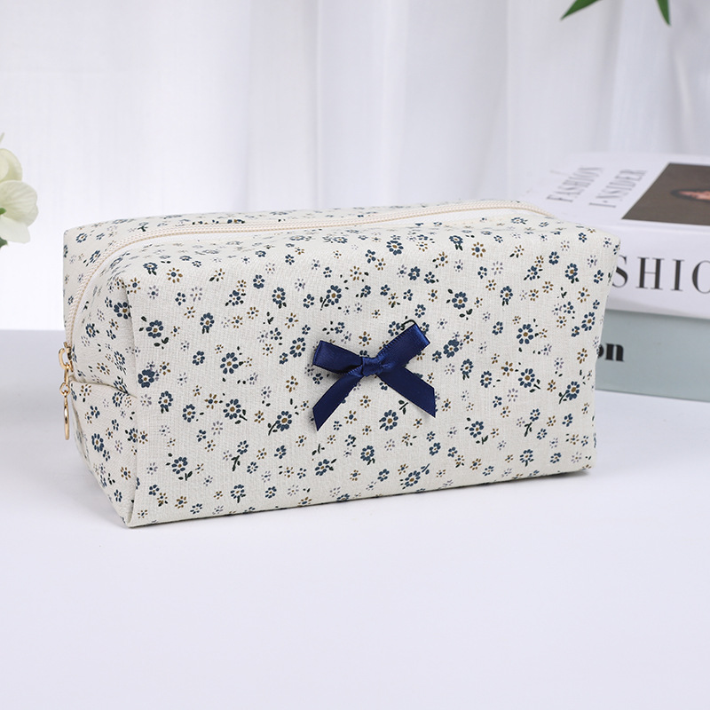 I300 A5 Best Trend Small Floral Quilted Makeup Bag