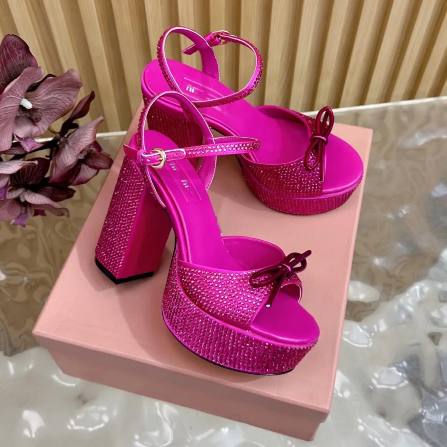 Lady Gladiator sandale Chunky heel famous designer woman Slipper Rhinestones crystal canvas Leather Summer Beach sliders Luxury Outdoor Platform Cas