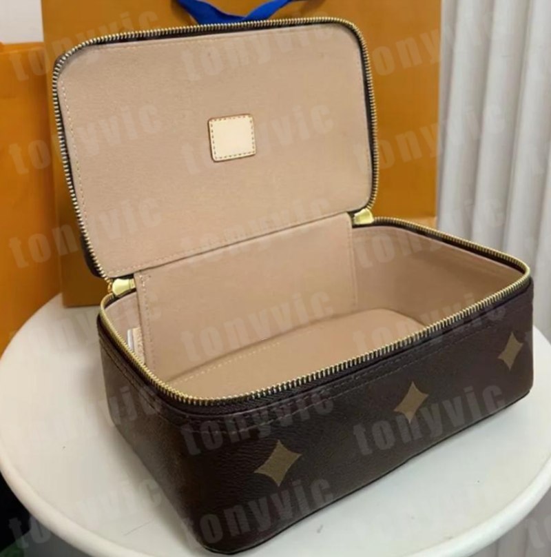 3 Sizes Jewelry Box Large Womens Cosmetic Bag Leather Make Up Bag Women Makeup Bag Designer Toiletry Bag Luxury Cosmetics Case Storage