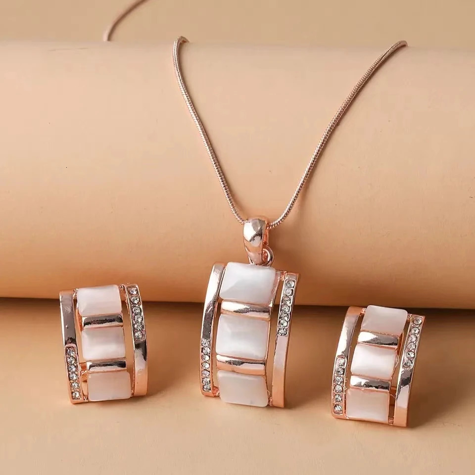 Ensemble de bijoux en opale rectangulaire pour femmes, collier, boucles d'oreilles, pendentif en pierre précieuse strass, clou d'anniversaire, 25