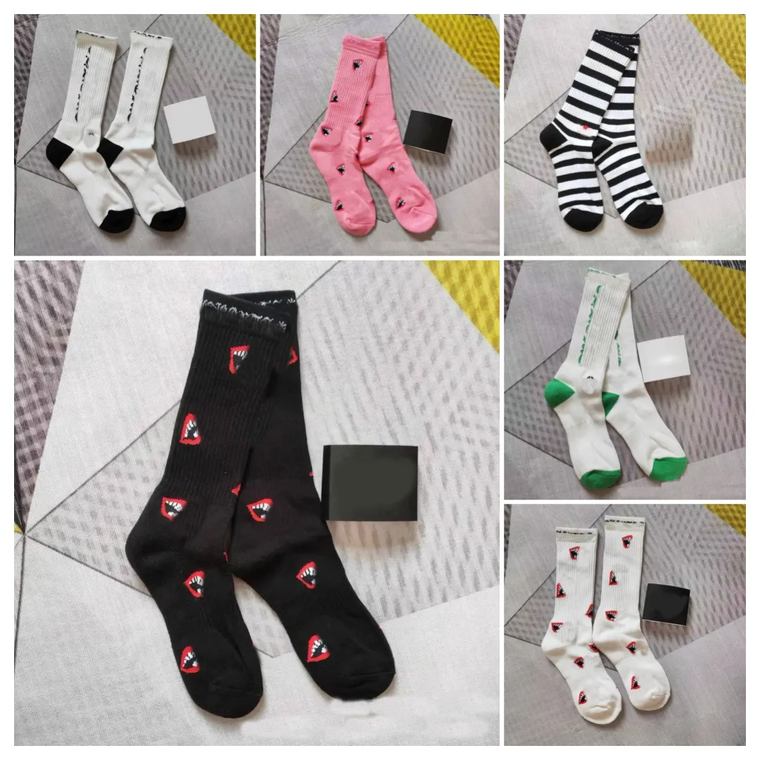 Men's Designer Socks for Autumn and Winter Warmth Mens Womens Long white socks Personalized Embroidery Designers Sports socks