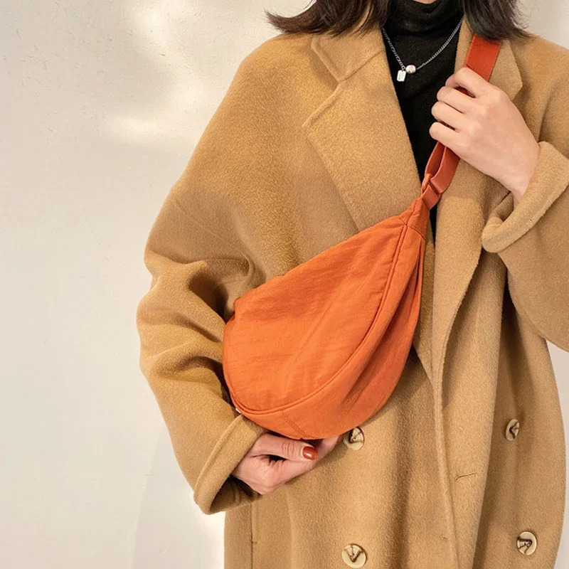 Sac à bandoulière en nylon décontracté pour les femmes sac à épaule femme Half Moon Coffre sacs fourre-tout