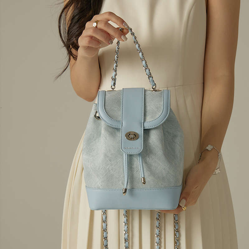 Backpack shoulder bag chain bag for spring and summer new women's travel backpack high-end travel experience