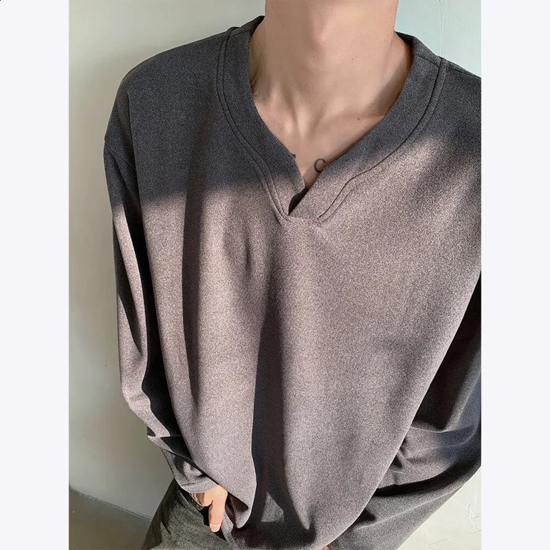 Autumn Long Sleeved T-shirt Men Fashion V-neck Pullover T Shirt Men Streetwear Korean Loose Pullover T Shirt Mens Top M-3XL 250617