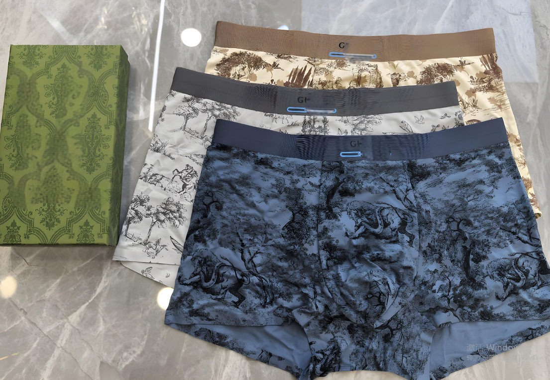 Mens Underwears Designer Underpants Shorts Boys Ice Silk Underwear Summer Men Seamless Boxer Ultra Thin Loose Breathable Tide Brand Boxer Short