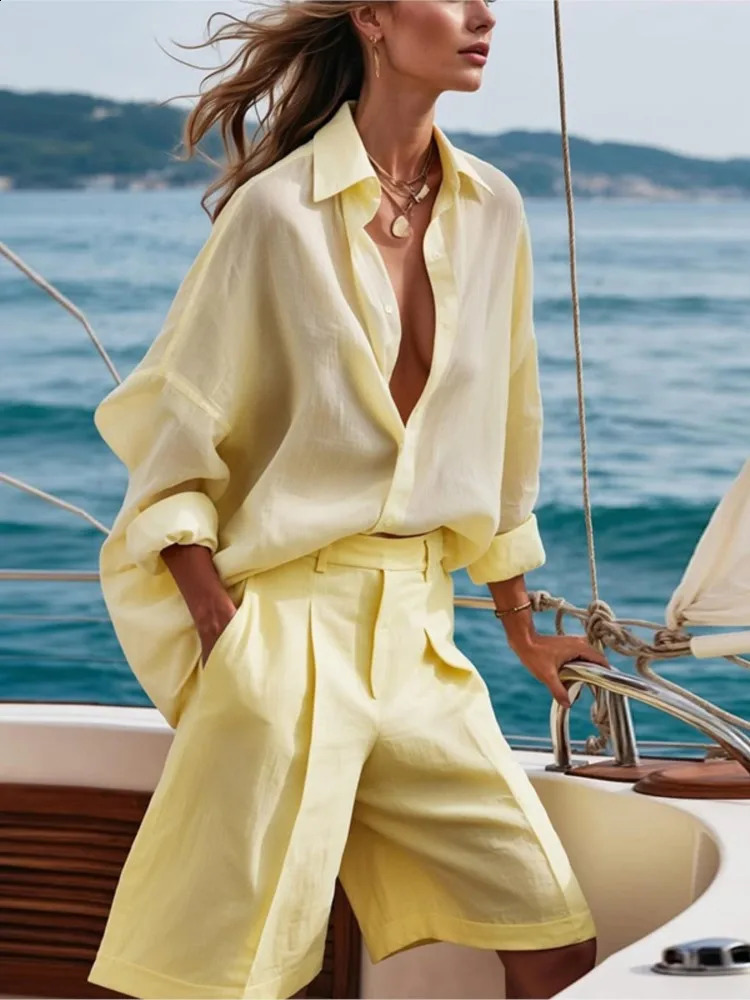 Handsome Fashion Temperament Shorts Set Womens Casual Long-sleeved Shirt Top High-waisted Three-quarter Pants Two-piece Set 250617