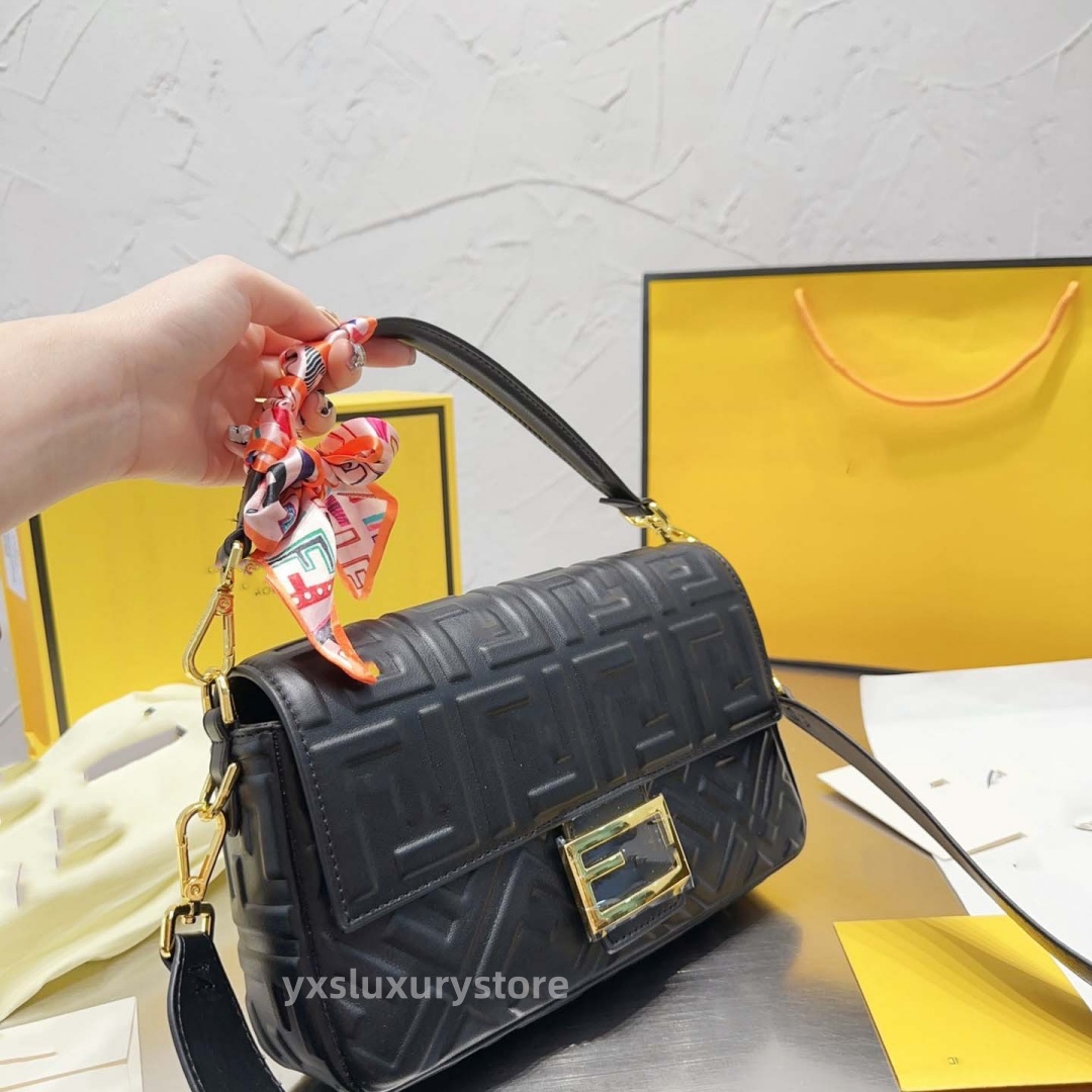 2025 Designer bag embossed high-quality baguette luxurious underarm bag women's fashionable crossbody bag classic trendy letter handbaghigh-end