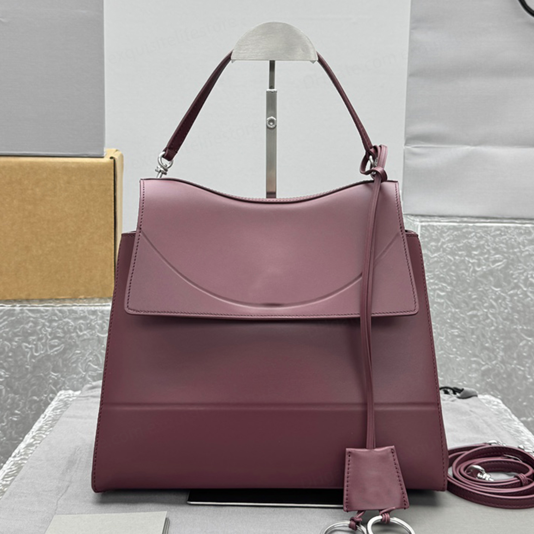 New Women Nano Handbag Medium In Black Luxury Designer Smooth Genuine Leather Shoulder Bag Golden Hardware Clutch Bag Removable Split Ring Tote Bag