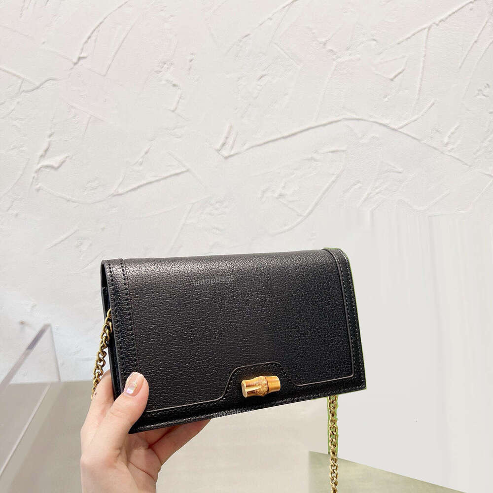 High quality famous designer new upgraded chain bags metal bamboo chain shoulder bag Luxury ladies messenger bag phone bag Daily Commuter Bag