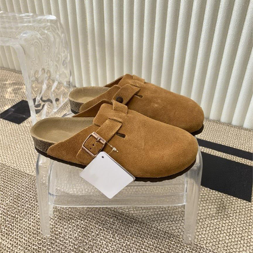 Luxury designer women round toe slip-on exposed heel loafers Suede sandals Beach shoes Toe wrapped slippers Bronze-tone hardware Simple fashion Fact