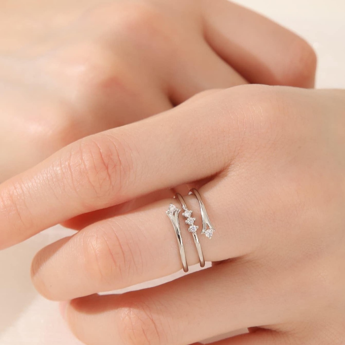Trendy Cool Ins Korean Style Multi-layer Simple Personality Open for Women with Zircon Full Diamond Internet Celebrity Index Finger Ring