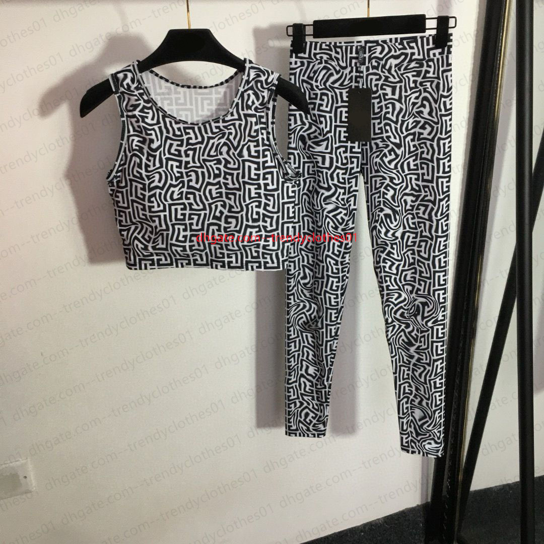 2026 Womens fashion summer print floral designer slim sets women sexy tight vintage flower tracksuits stretchy pullover causal sport yoga two pcs se