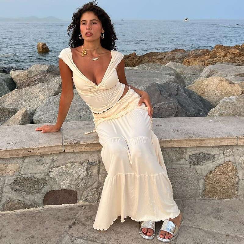 Summer New Women's Sexy Crop Top Low-Cut Short Vest French Style Elegant Pleated Skirt Set For Women B5