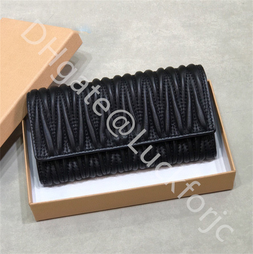Luxury Designer Large Matelasse Nappa Leather Wallet Card Holder Coin Pocket Cosmetic Bags Size 19x10cm
