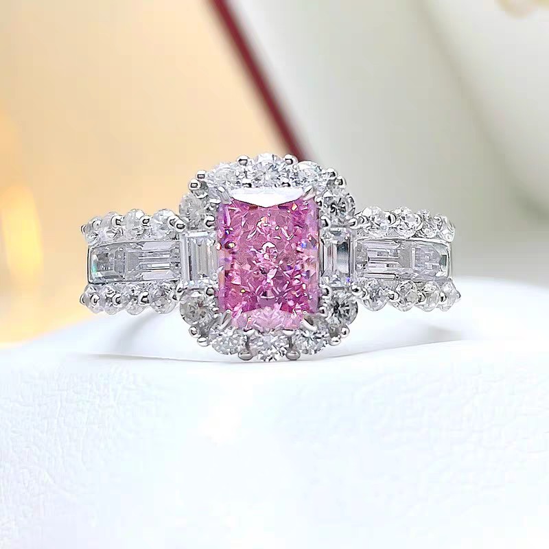 2025 Choucong Sparkling Luxury Jewelry Pure 100% 925 Sterling Silver Radiant Cut Rose Red Moissanite Diamond Elegant Party Women Wedding Bridal Ring