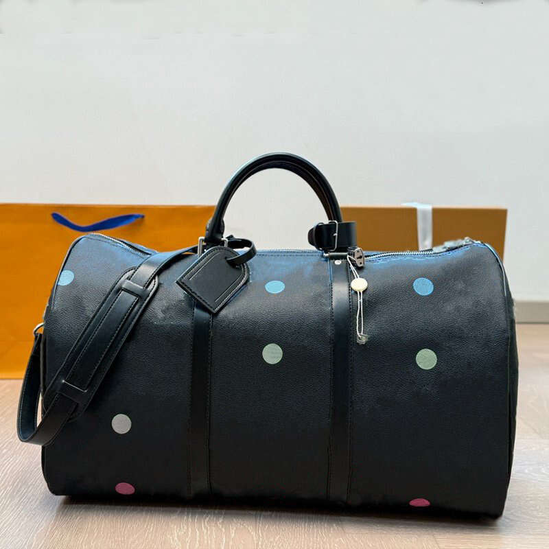 Fashion Large Travel Bag Unisex Embossed sports bag Weekend Bag Handle Bag 45m Carry on Duffel Bags Accessories Luggage Clothes Storage designer-image-1039174983