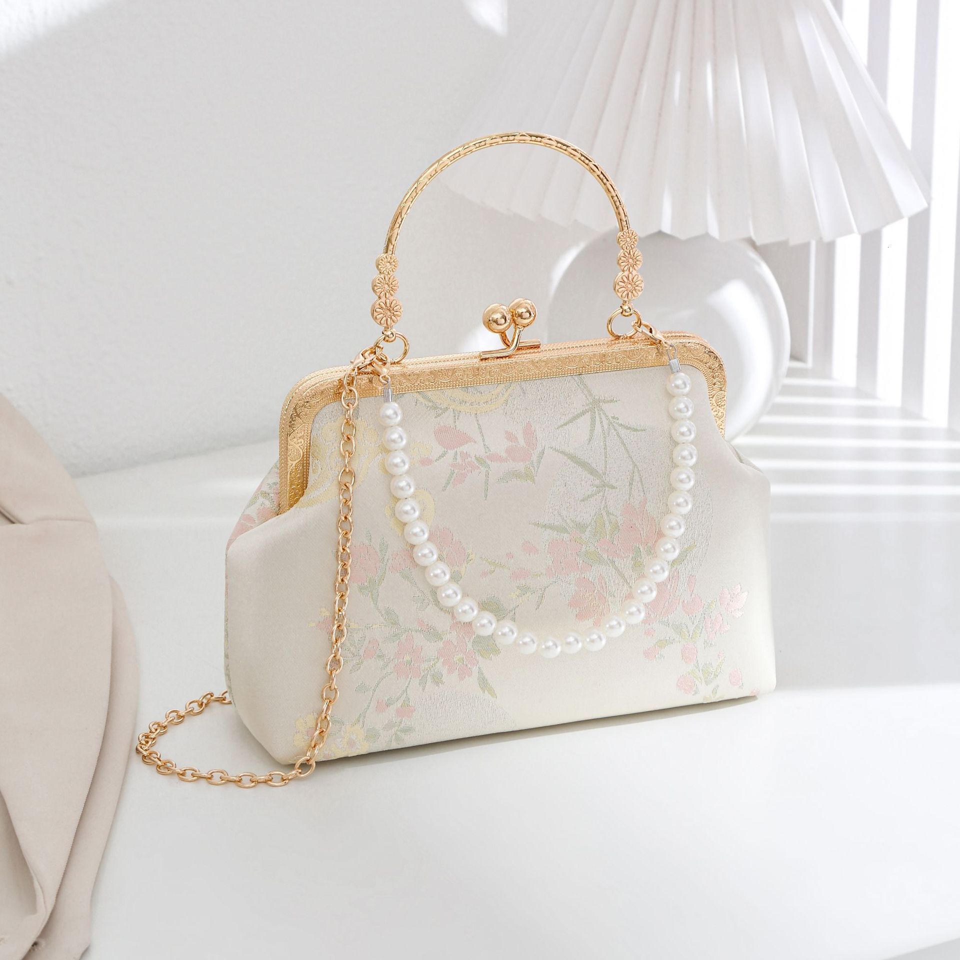 Free shipping designer Bag Silk Chinese Style Embroidered Hanfu Bag Summer Versatile Crossbody Bag Chain Bag Dumpling Bag Floral Pattern Clutch Bag