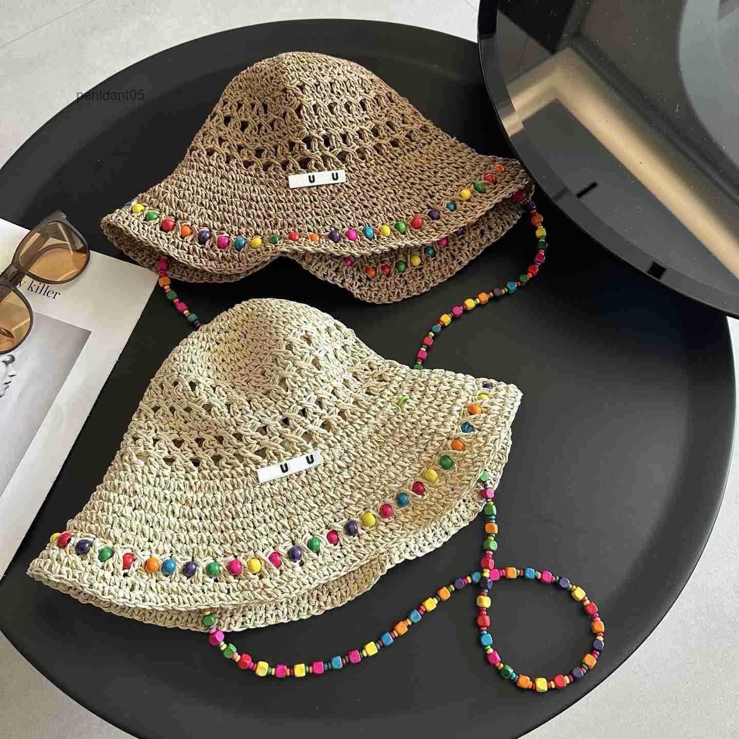 Wide Brim Hats Bucket Hats 2025 Womens Designer Straw Bucket Hat Luxury New Beaded Hand-crocheted Hollow Fishermans Hats Casquette Luxe For Summer B