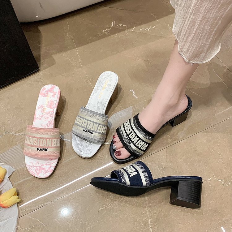 shoes 2026 new Embroidered Chunky Heel One - strap Women Casual Summer Slippers for Outdoor Wear Ins - style Beach Shoes High - heeled