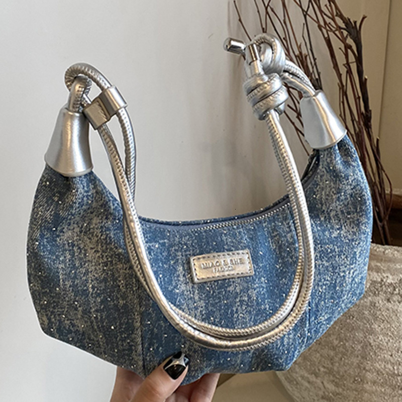 Free shipping designer Bag Summer Lazy Style Dumpling Bag 2025 New Fashionable Stylish Women Bag Large Capacity Dumpling Bag Simple Croissant Bag