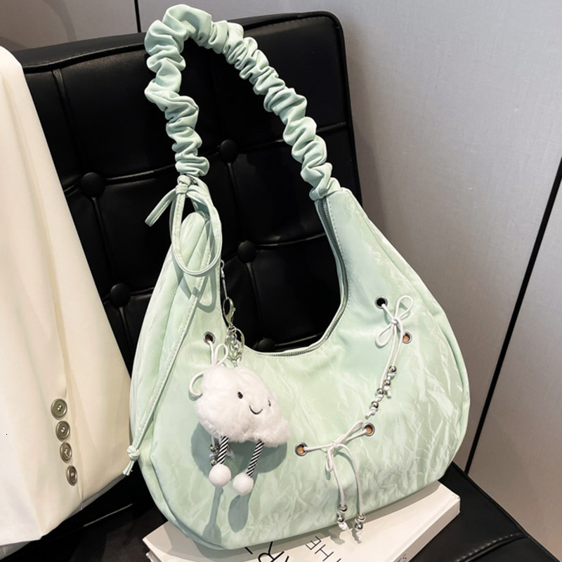 Free shipping designer Large Capacity Commuter Bag 2025 Stylish Women Bag Casual Underarm Bag New Fashionable Aesthetic Shoulder Bag