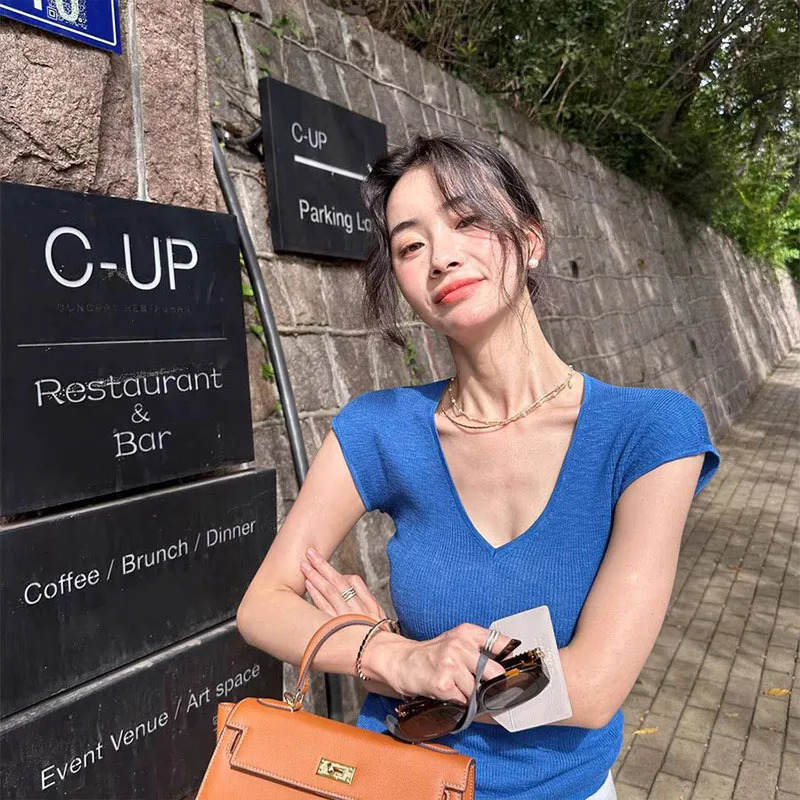 Summer Solid Commute V-neck Knit T-shirt Women Casual Fashion Simple Short Sleeve Tops 250616
