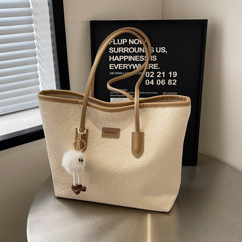 Free shipping designer Tote Bag for Women New Large Capacity Commuter Bag Spring and Summer Versatile Shoulder Bag Fashionable College Student Class
