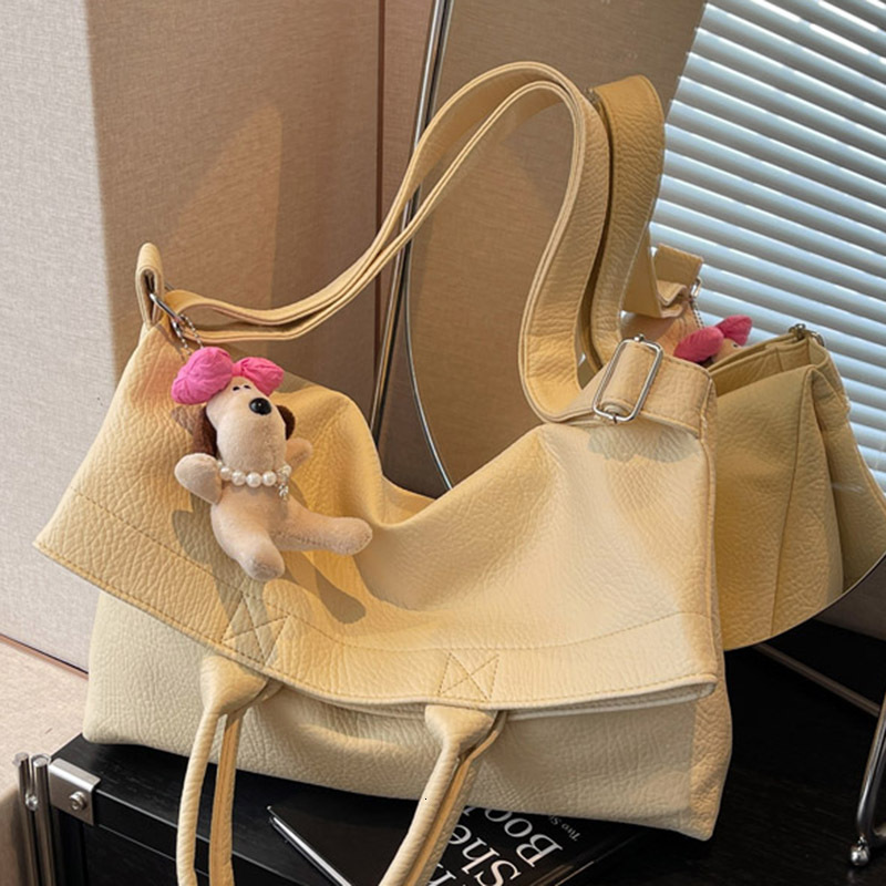 Free shipping designer Fashion Large Capacity Bag for Women 2025 New Korean Style Niche Design Foldable Ear Bag Commuter Bag Shoulder Bag Crossbody