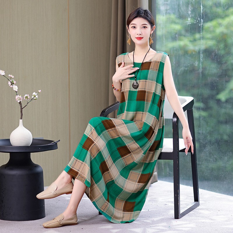 Designer Plus Size Dresscotton Silk Mom Summer Dress Plus Size Women's Clothing 100kg Loose Artificial Cotton Sleeveless New Dress