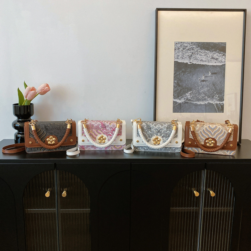 Free Shipping 2025 New Designer Bag Casual High-quality Shopping Bag Retro Simple Multifunctional Splicing Hand Embroidered Women's Handbag