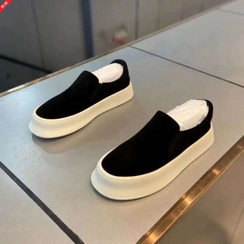2024 Spring/Summer New Soft Sole Slip-On Lazy Men's Trendy Fashion Versatile Suede Casual Shoes