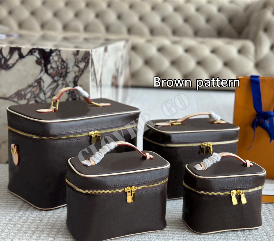 Designer Cosmetic Bags Cases Womens Makeup Bag High Quality Luxury Handbag Lady Shoulder bags Travel Storage Bag Toiletry Bag