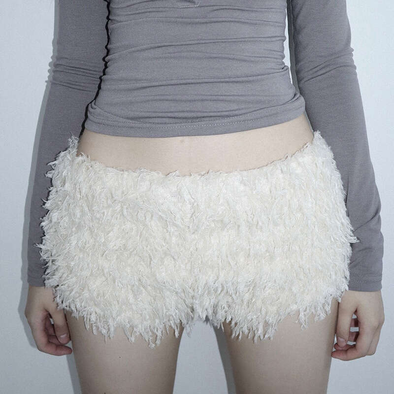 American Style Girl White Fleece Low Waist Shorts Autumn Winter New Fashion Versatile Casual Tight Hot Pants For Women Trendy B5