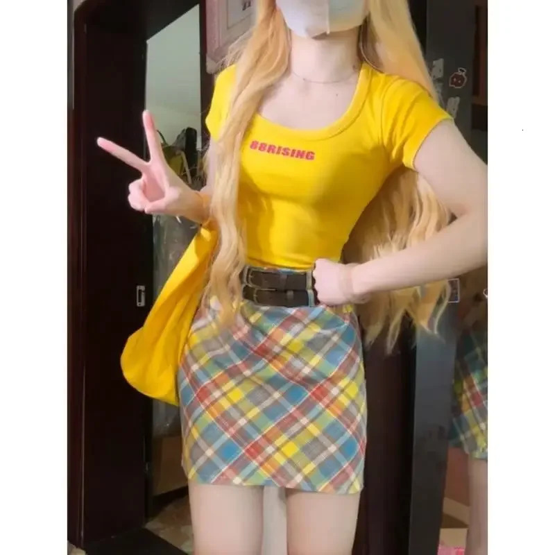 Summer Yellow round Neck Short Sleeve Slimming Sexy Short Dress Plaid Skirt Two Piece Set Womens Fashion Casual Outfit 250616