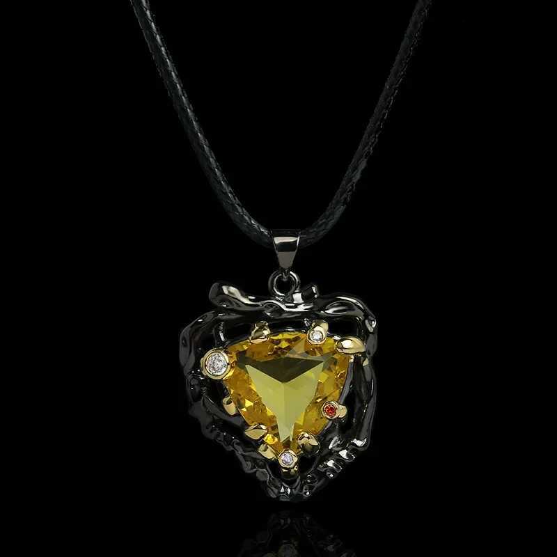 High Quality Irregular Yellow Triangle Zircon Pendant Black Gold Two-color Necklace New Eye-catching Womens Party Necklace XJ250620