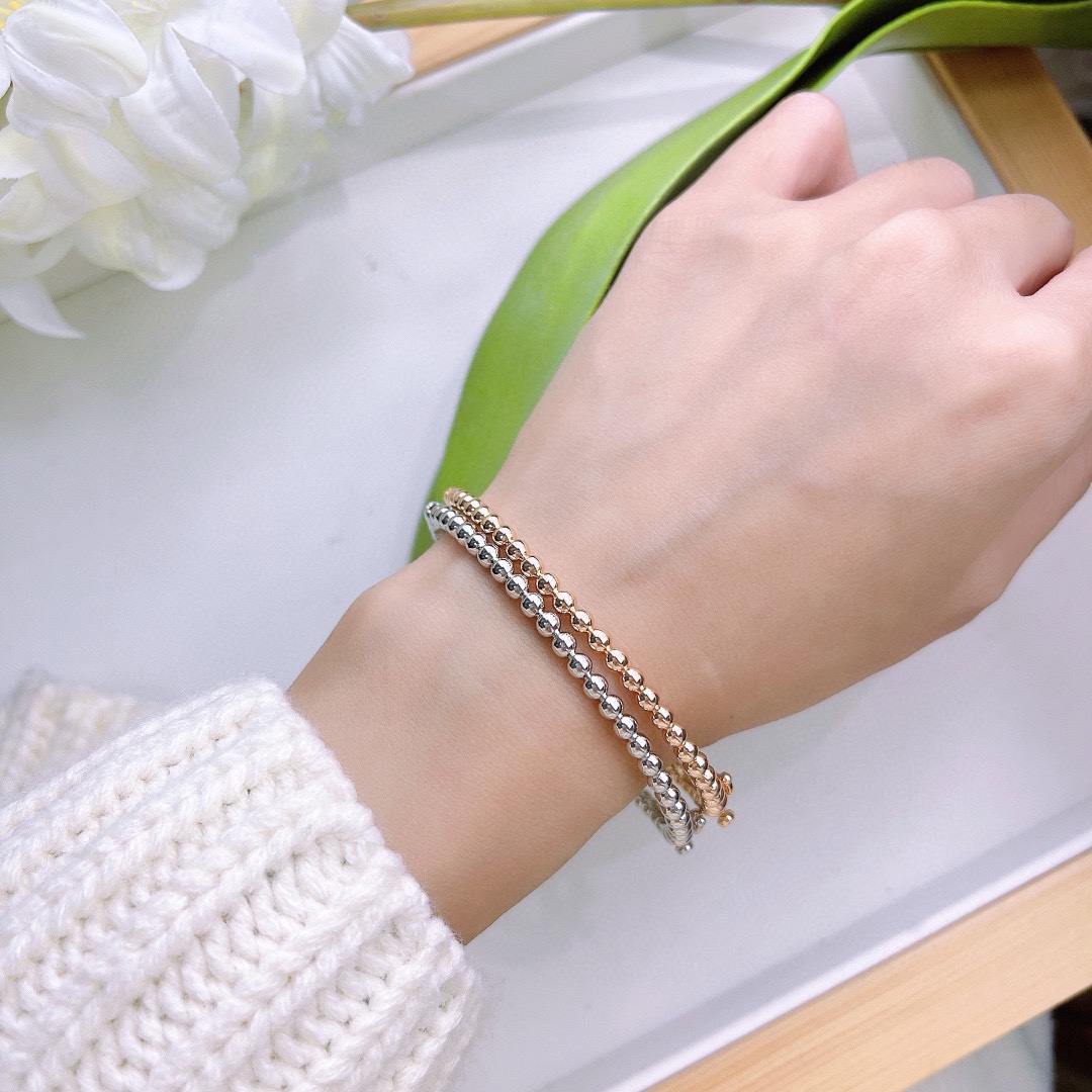 ADITA four leaf clover bangle Made of natural shells and natural agate Gold Plated 18K designer for woman T0P Advanced Materials diamond with box 03
