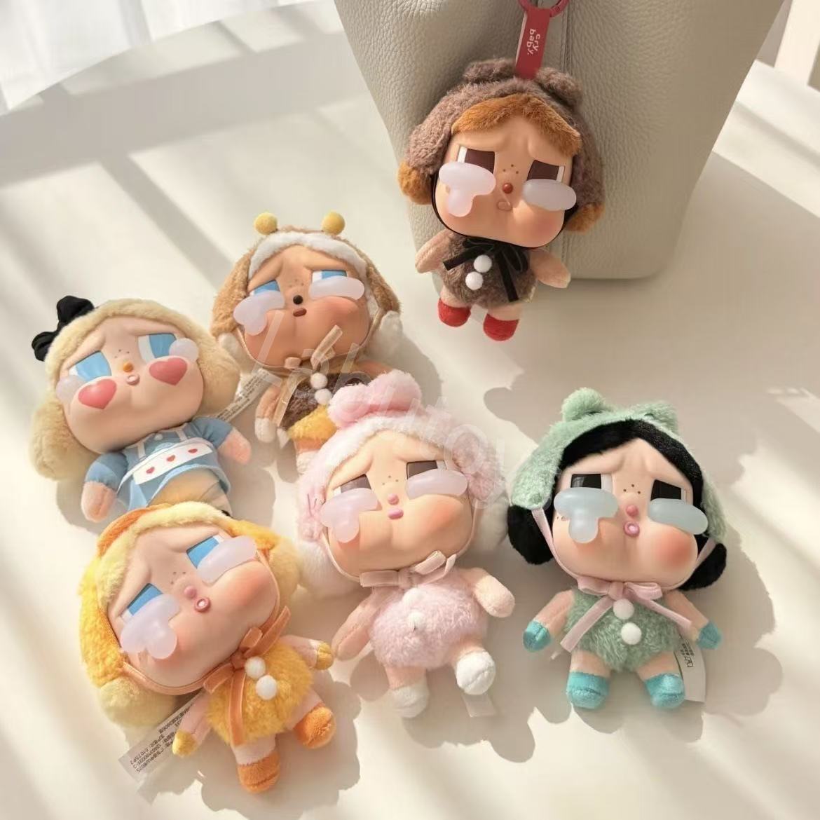 Crybaby Crying Series Blind Box Digital Vinyl Base Doll Crybaby Pendant Keychain Character Pendant for Love Cry Series Toy Gift C251106-image-1083504052