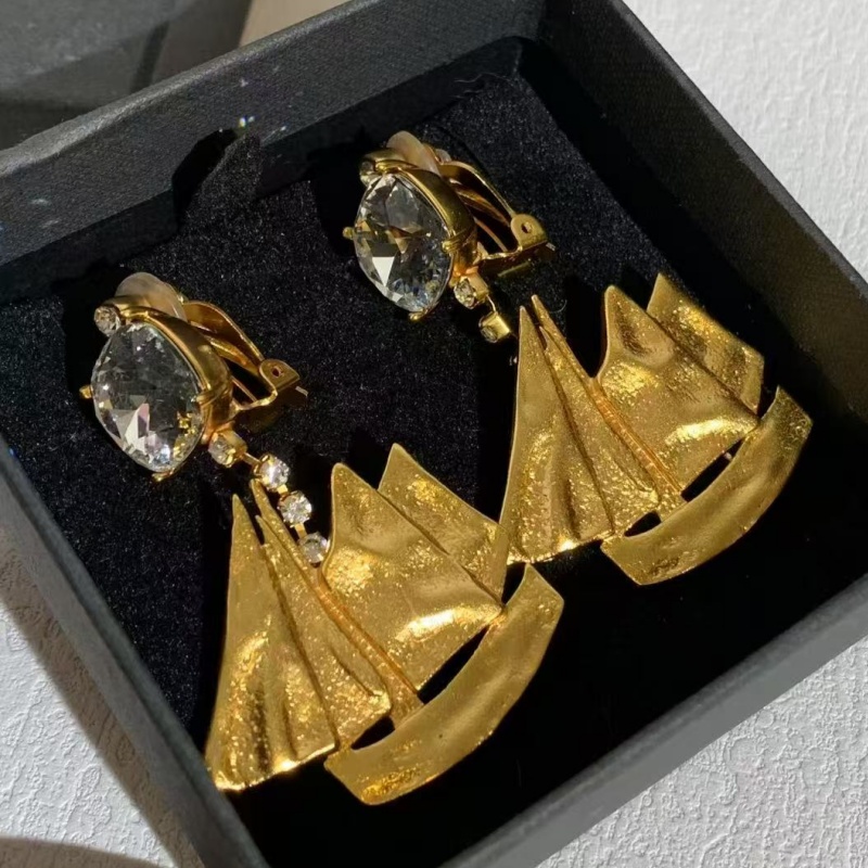 Luxury Women Designer Earrings High Quality Gold Plated Bling CZ Diamond Sailboat Earrings for Girls Women for Party Wedding Nice Gift