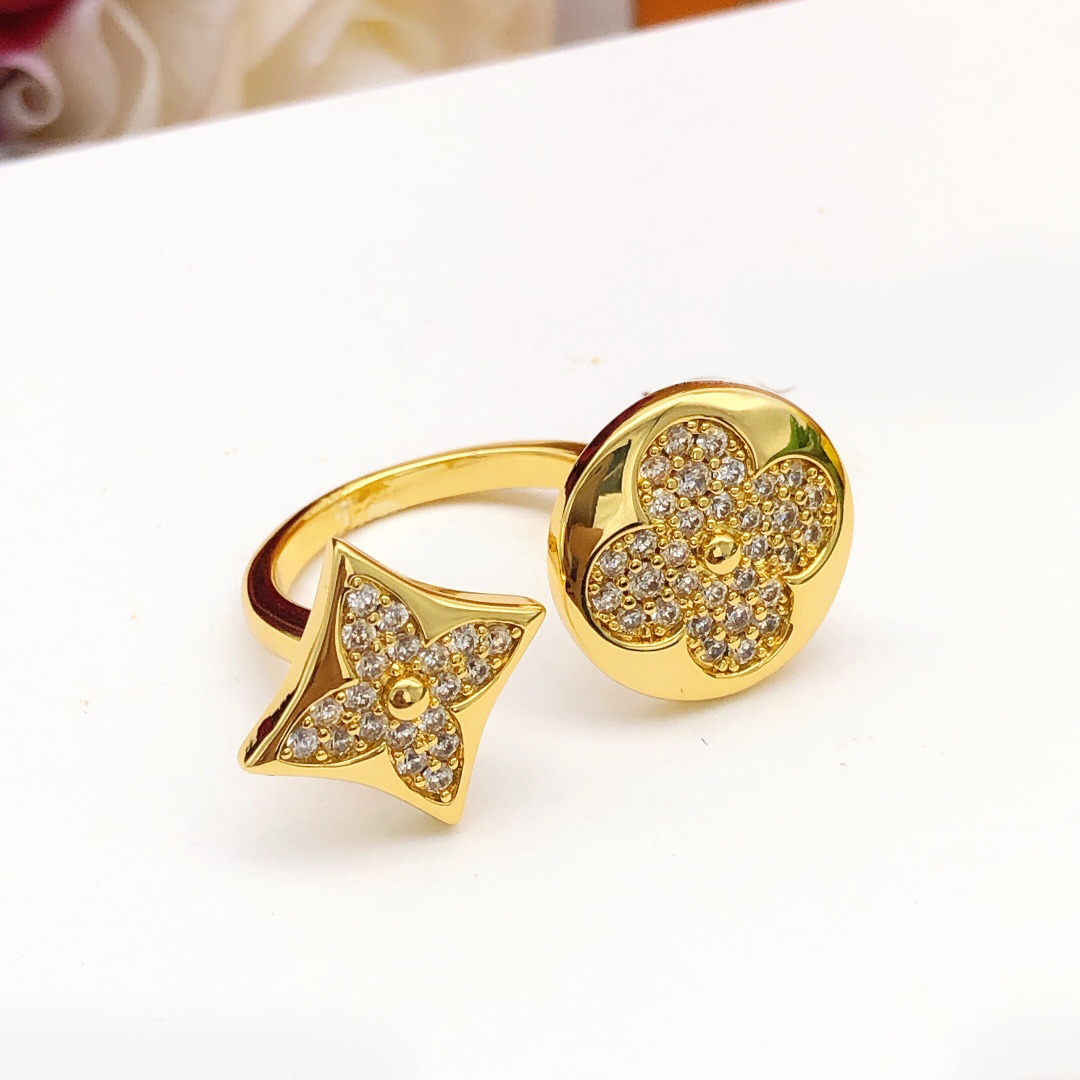 Designer Band Rings Luxury Crystal Clover Band Rings Flower Charm 18K Gold 925 Silver Plated Opening Adjustable Ring For Women Mens Party Fashion Je
