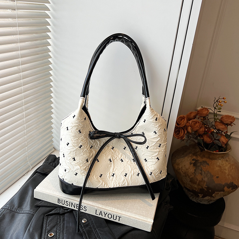 Free shipping 2025 designer Shoulder Bags for womans ladies flap lady fashion casual bow square handbag women crossbody Underarm bag