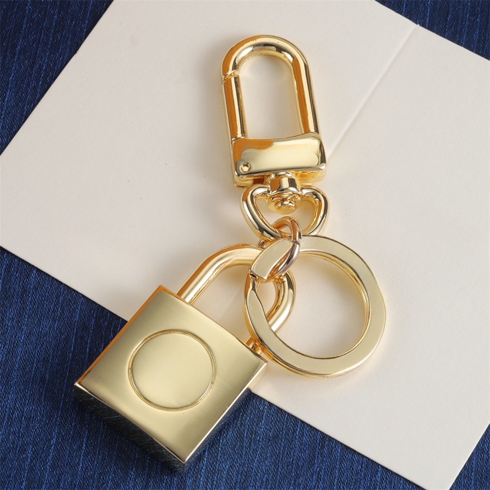 CX625J41 Exquisite Designer Key Chain Womens Mens Fashion Car Keyring Buckle Keychains Handmade Leather Men Women Bags Pendant Accessories
