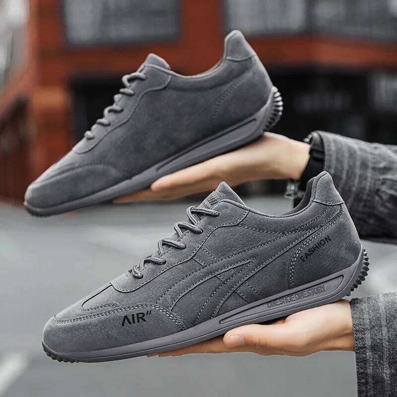 New Lightweight Flat Outdoor Running Breathable Solid Color Casual Board for Men Sports Shoes Zapatillas Deporte Sneakers