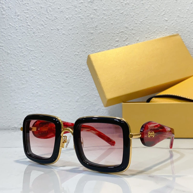 Fashion Designer Square Sunglasses LW40150 Exquisite women vacation party decorative mirror thick plate Metal frame mirror leg logo UV protection 40