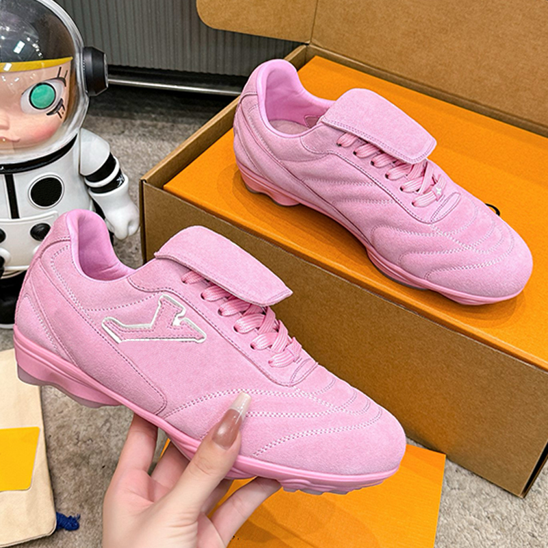 Designer Footprint Soccer Womens Pink Sports Chaussures Suede Coue de veau en cuir distinctif Faded Fade